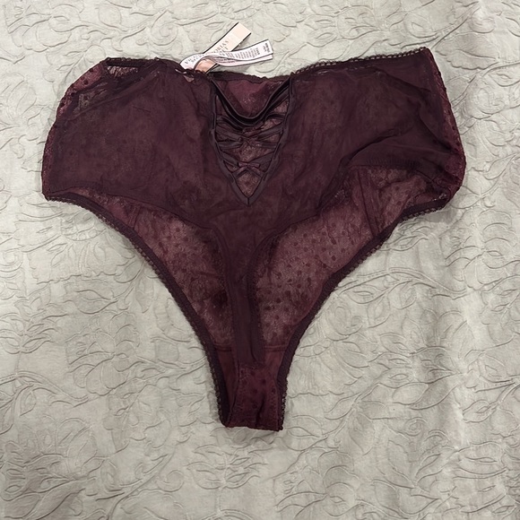 NWT Victorias Secret Lingerie Set! - Picture 4 of 6